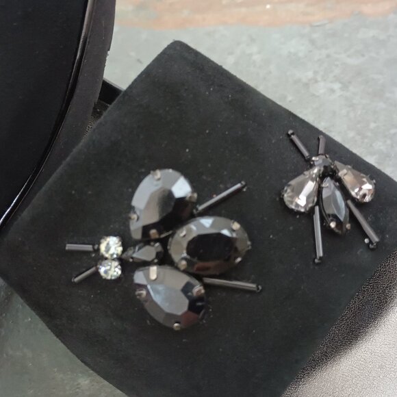 Donald J. Pliner Flats Sandals - Picture 3 of 7